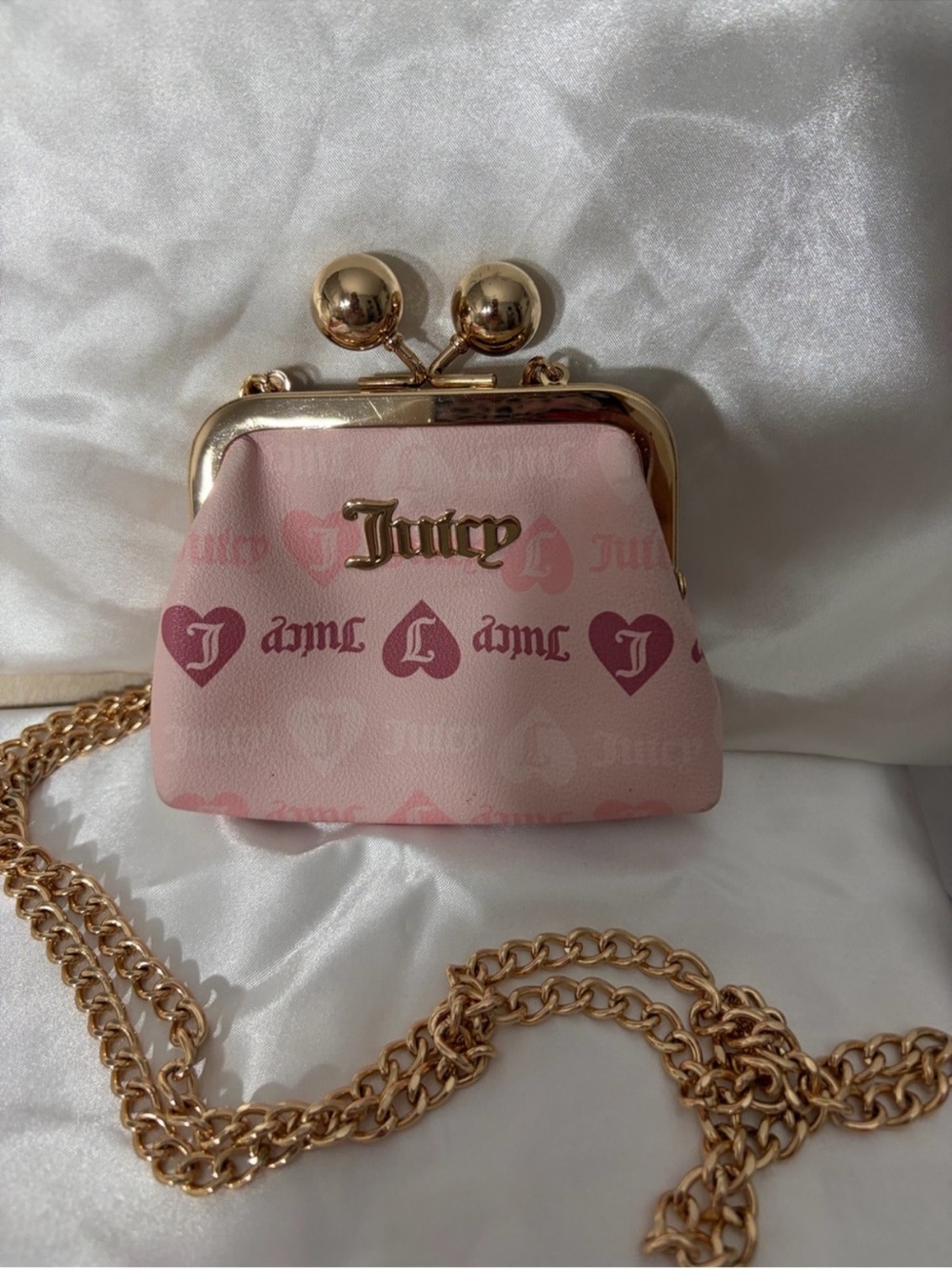 Juicy Couture Pink Heart Logo Kiss-Lock Crossbody - Picture 2 of 4